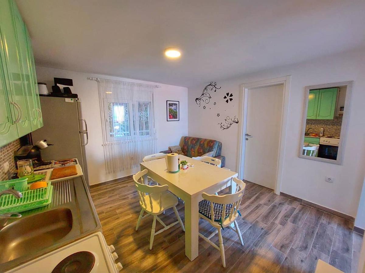 Apartments Marina ウトイェハ エクステリア 写真