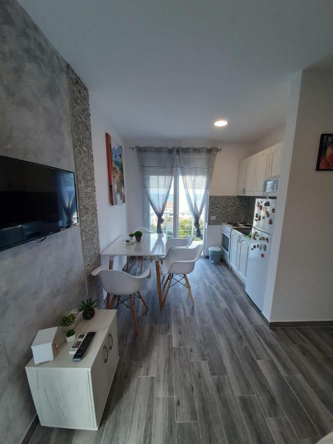 Apartments Marina ウトイェハ エクステリア 写真