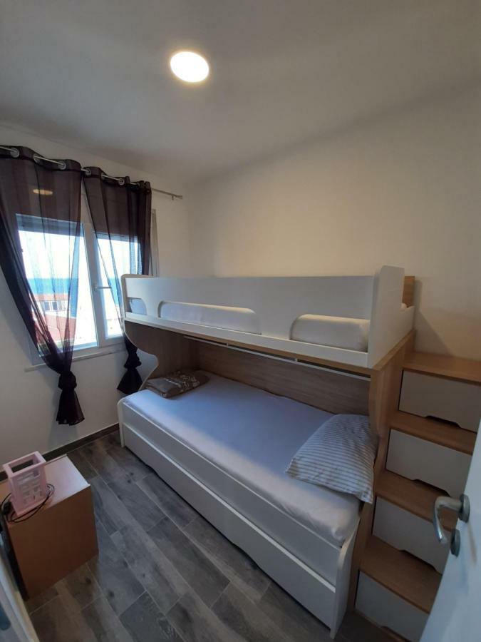 Apartments Marina ウトイェハ エクステリア 写真